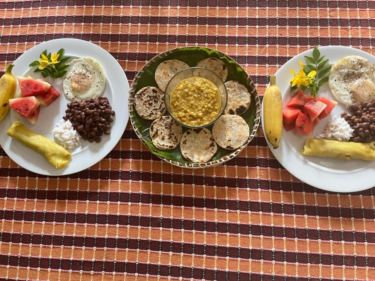 Sweet Pea Homestay Balapitiya Extérieur photo